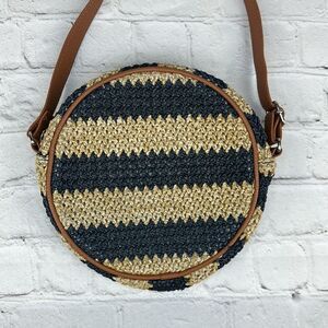Thirty-One Roundabout Crossbody Navy Blue Striped Straw Purse